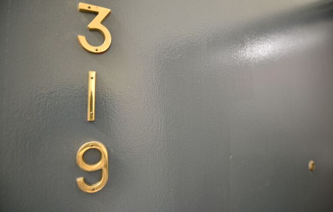 1p646 - The Glenn Building