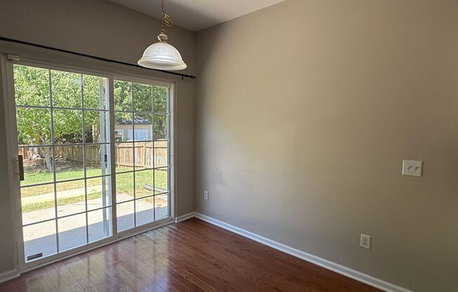 8611 DENNINGTON GRV LN