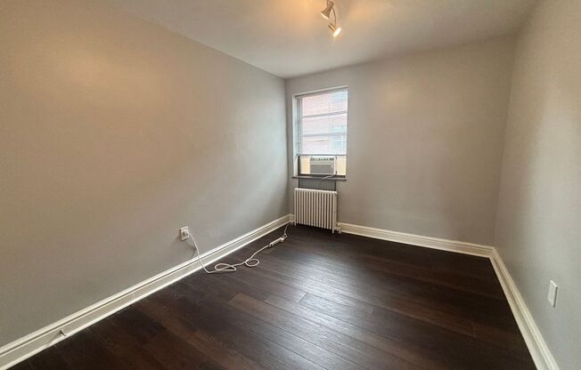 3 beds, 1 bath, 1,000 sqft, $2,140, Unit 6236 Fifth Ave. #306C