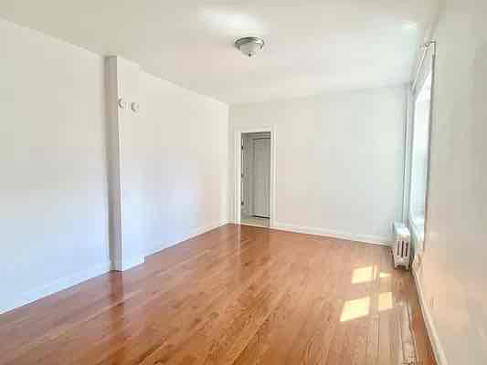 780 E 2 ST