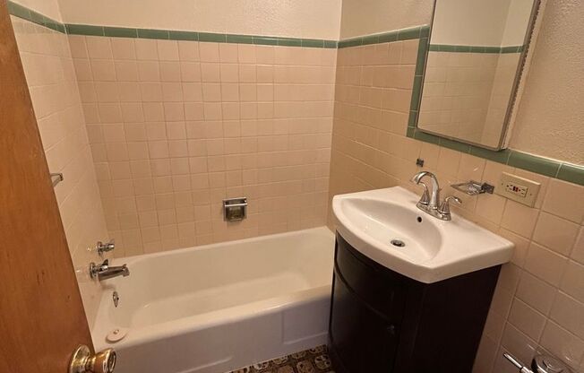1 bed, 1 bath, 535 sqft, $1,050, Unit 207