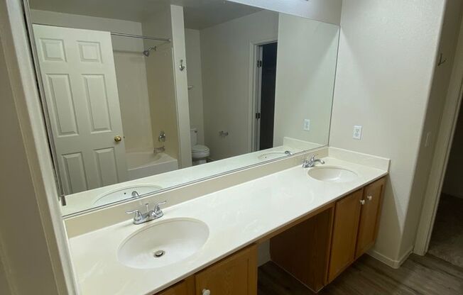 3 beds, 2.5 baths, $1,975