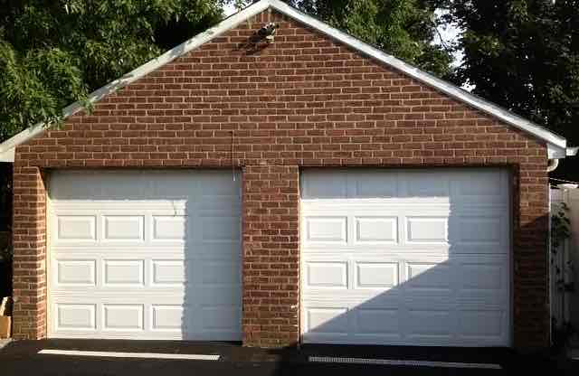 1098 GERALD ST