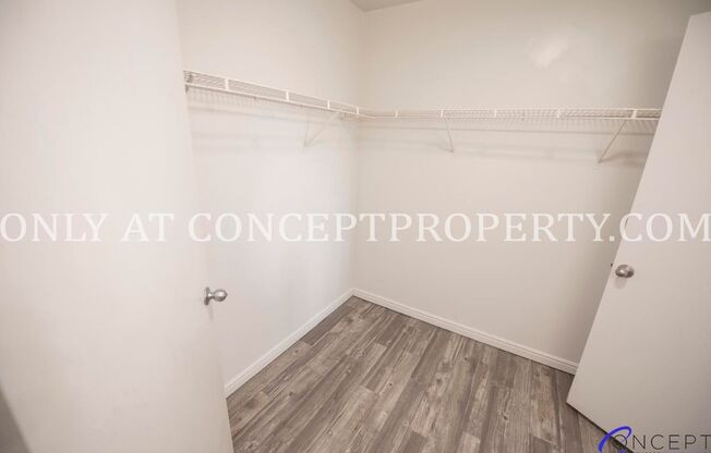 2 beds, 1.5 baths, 1,100 sqft, $1,299, Unit 4062 11