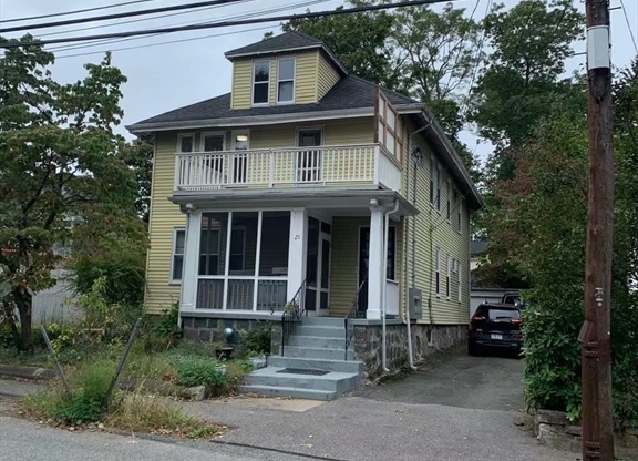 25 TUCKER ST