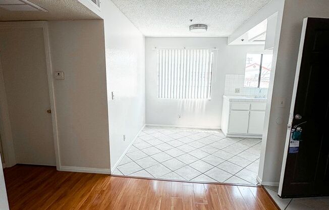 2 beds, 1 bath, $2,295