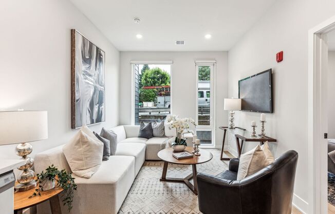 1 bed, 1 bath, 675 sqft, $1,625, Unit 114