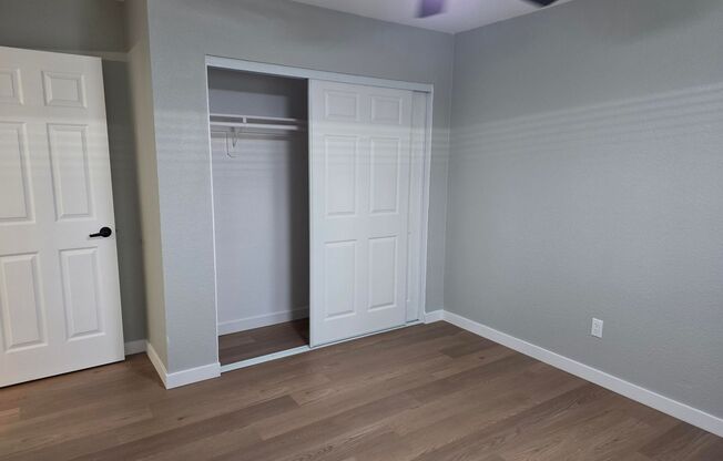 2 beds, 1 bath, 875 sqft, $2,650, Unit 42