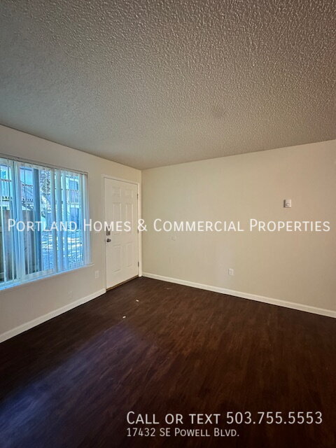 17432 SE POWELL BLVD