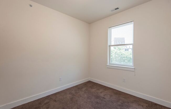 3 beds, 3 baths, 876 sqft, $1,463, Unit Unit 07