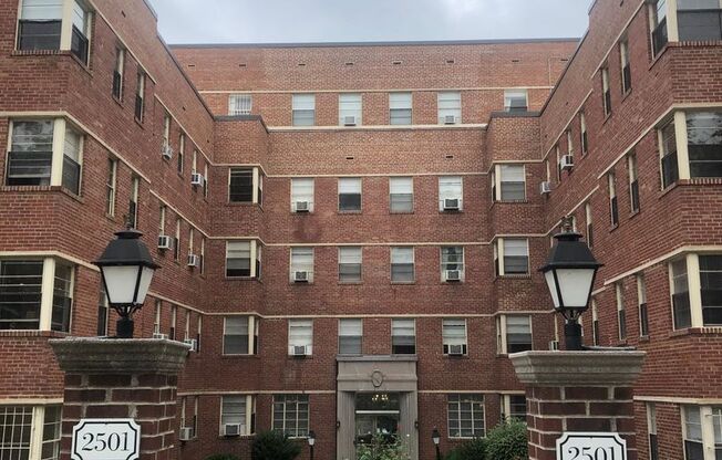 Studio, 1 bath, 365 sqft, $1,554, Unit 116