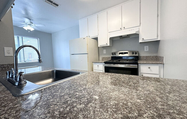 1 bed, 1 bath, 640 sqft, $1,629