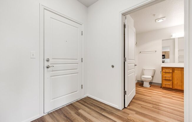 1 bed, 1 bath, 662 sqft, $1,425, Unit 419