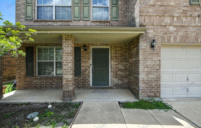8821 MOON RISE CT