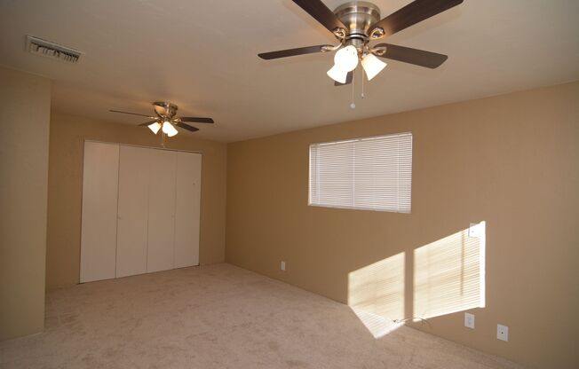 2 beds, 1 bath, $1,195