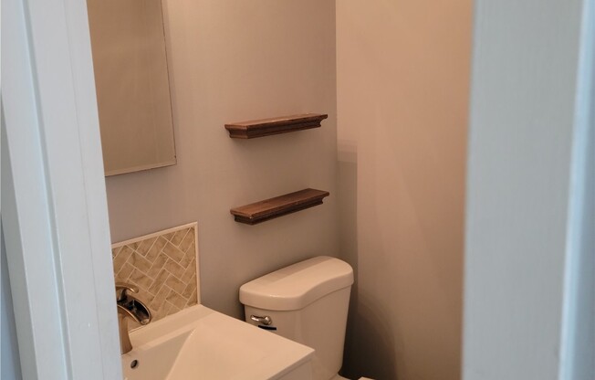 27 BIRCHWOOD RD