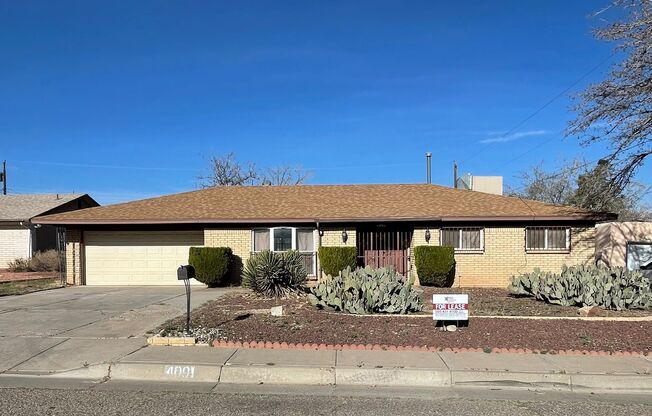 Charming 4-bedroom, 2-bathroom! Showings available NOW!