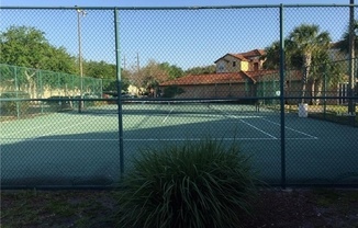 Cypress Fairways 2brm Condo Near Orlando Attractions