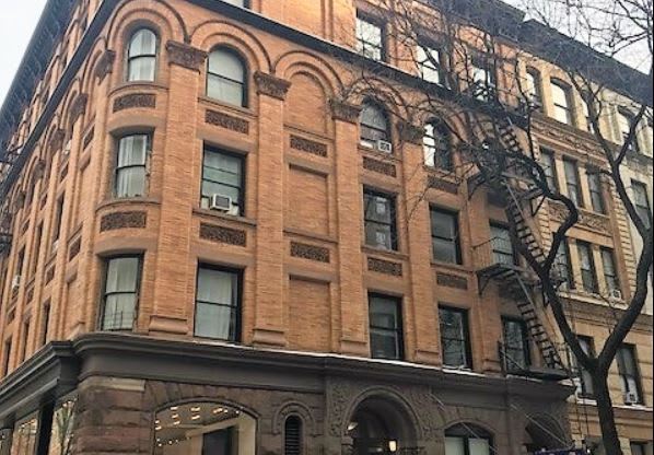 75 W 68 ST