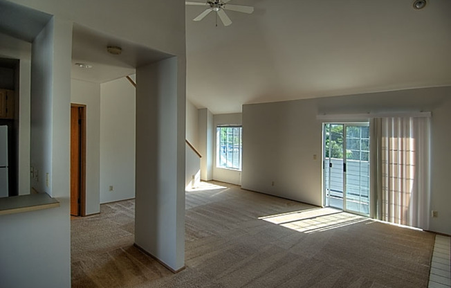 10545 GREENWOOD AVE N