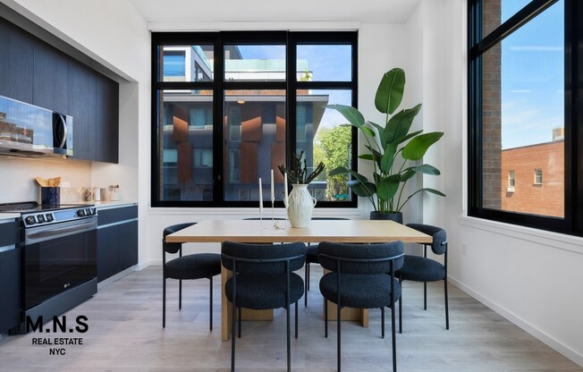 2 beds, 2 baths, 1,049 sqft, $5,563, Unit 523