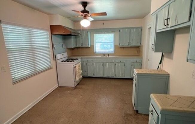 Nice 3 bedroom 2 bath in the heart of NW Gainesville
