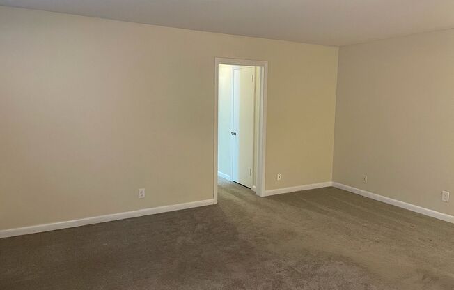 1 bed, 1 bath, 650 sqft, $1,055, Unit 520-02