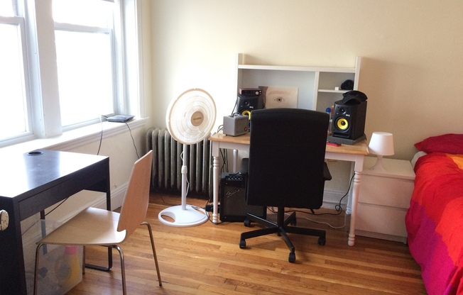 1 bed, 1 bath, 605 sqft, $2,450, Unit 02-055