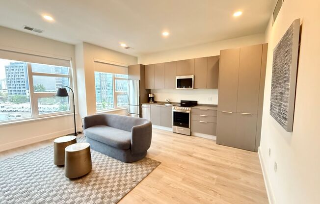 1 bed, 1 bath, 569 sqft, $2,099, Unit 405