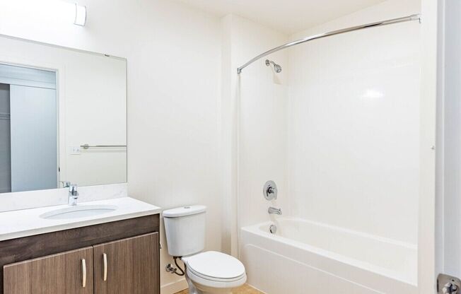 Studio, 1 bath, 444 sqft, $1,215, Unit 411