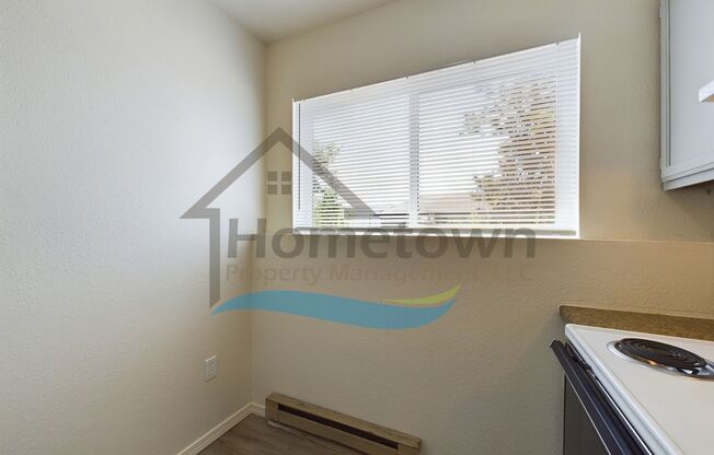 2 beds, 1 bath, 800 sqft, $1,200, Unit C1