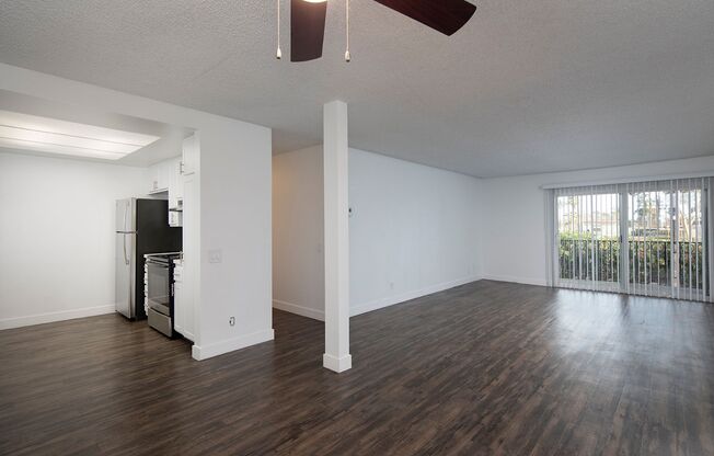 2 beds, 2 baths, 1,057 sqft, $3,295, Unit 204