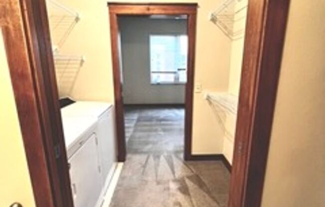 1 bed, 1 bath, $1,295, Unit 209