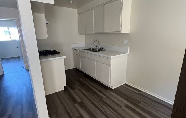 1 bed, 1 bath, 540 sqft, $1,695, Unit 19