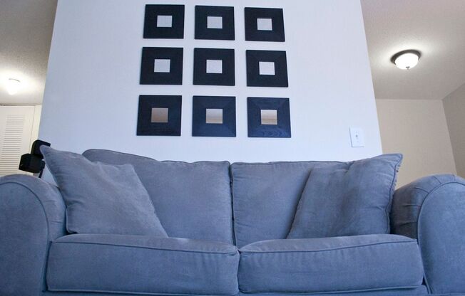 1 bed, 1 bath, 550 sqft, $1,100, Unit 212