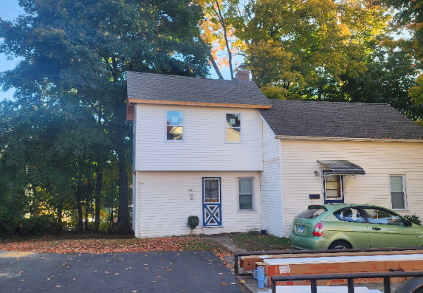 148 MAPLE ST
