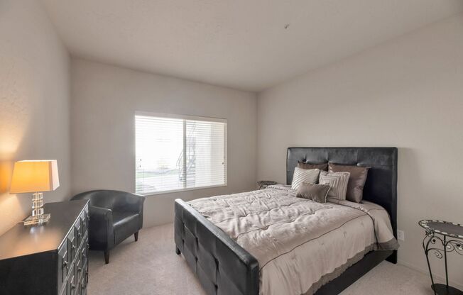 2 beds, 2 baths, $1,845, Unit Unit 1051