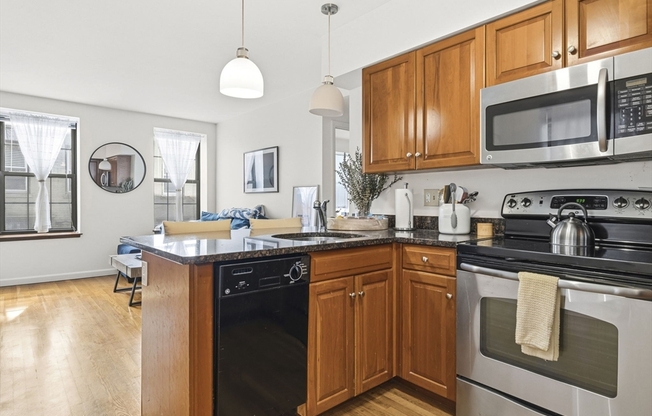 2 beds, 1 bath, 775 sqft, $3,950, Unit 505
