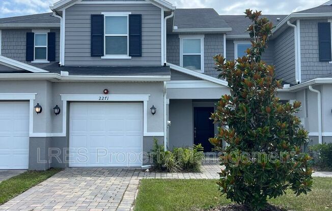 2271 HOLLYBERRY WAY