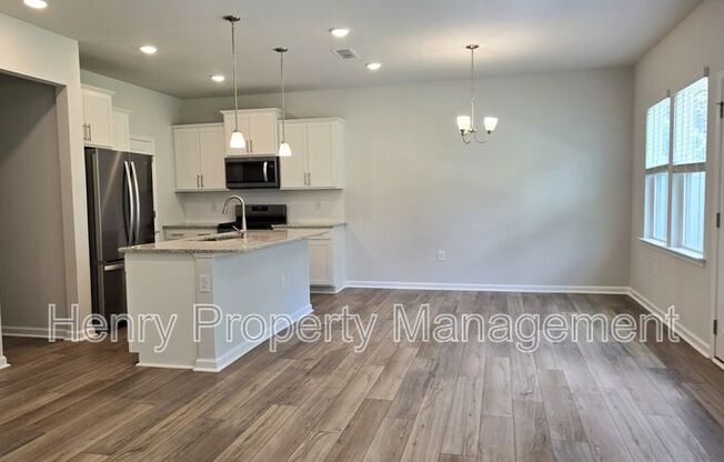 285 BROOMSIDE AVE