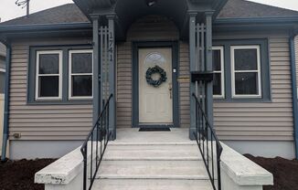 Beautiful 3-Bedroom Craftsman Home in the Heart of Bremerton