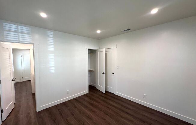 2 beds, 1 bath, $2,995, Unit 1460 Ricardo St.