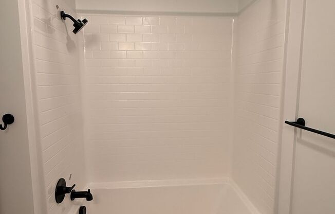 Studio, 1 bath, 362 sqft, $1,995, Unit 304
