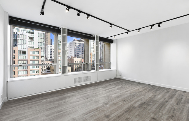 1 bed, 1 bath, $3,850, Unit 4D