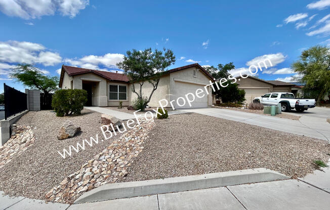 5706 W KING SNAKE DR
