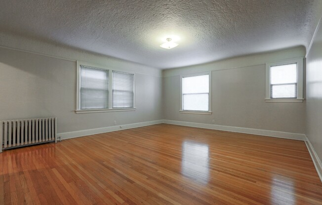 2 beds, 1 bath, 870 sqft, $2,000, Unit 202