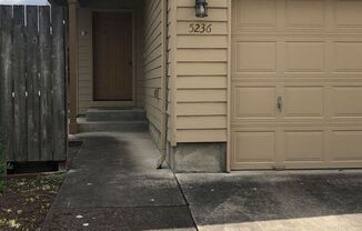 2-Bedroom Duplex in Prime Corvallis Location!