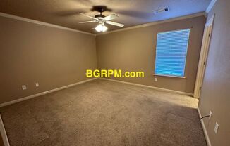 3 beds, 2 baths, $1,375