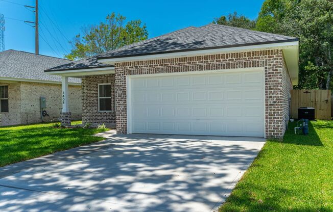 4 Bedroom In Niceville!