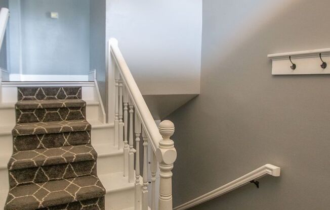 South Salem 4 Bedroom 2 Bath Home Available Mid June !!!